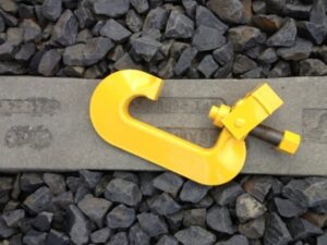 ANTI-UNSCREWING CLAMP Mod. G743 V82 RAILWAY EQUIPMENT